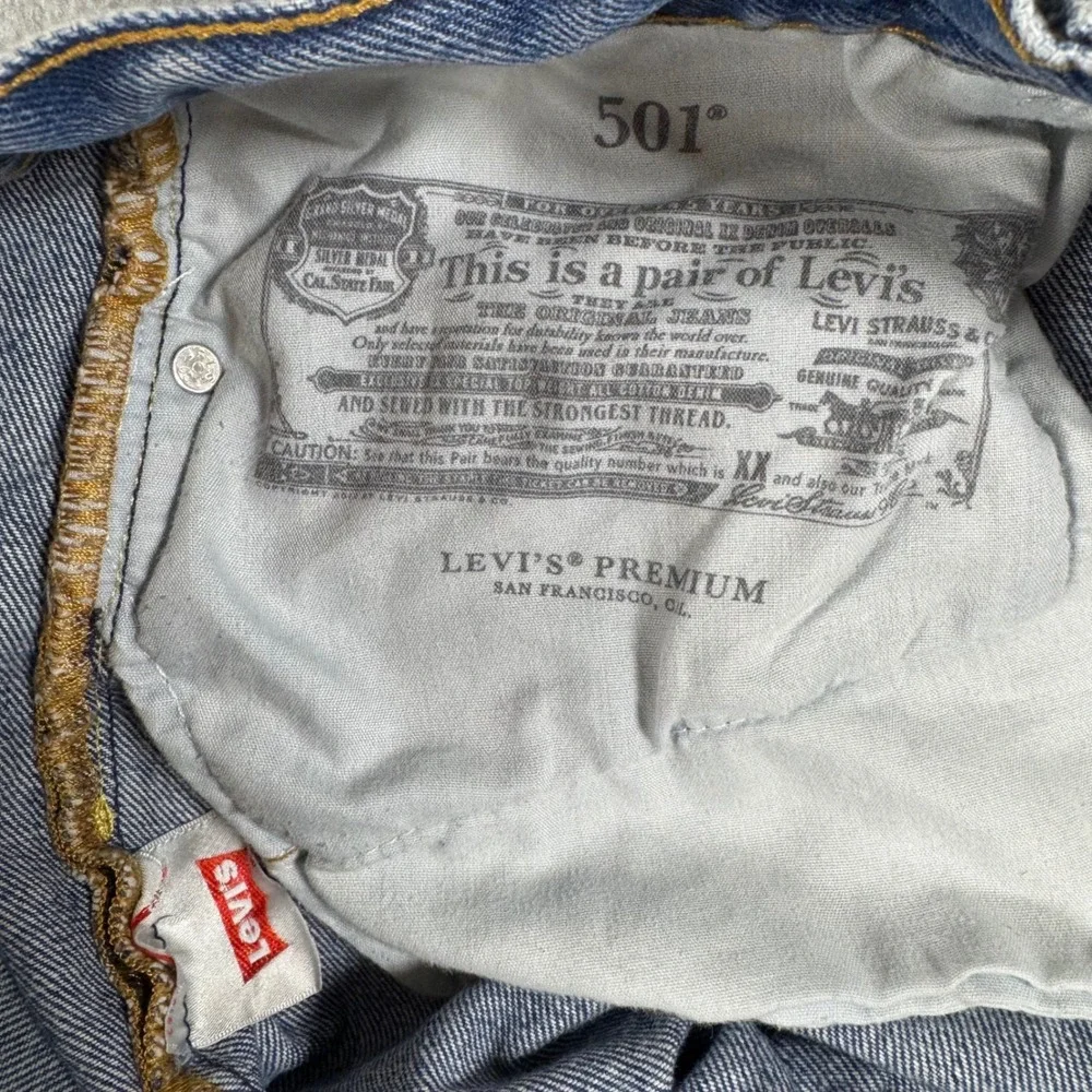Y2K Levi's Jeans Mens Blue 501 Original Fit Distressed Straight Leg Denim 29x30